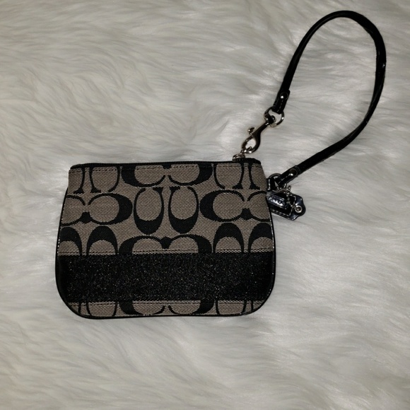 Coach Handbags - Coach Wristlet